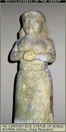 7th century BCE statue of noble woman (Ashur, Iraqi Museum, Baghdad, Iraq)